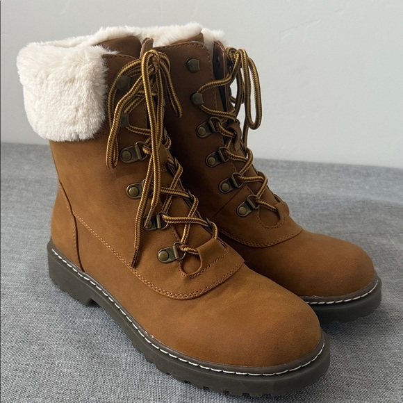 SM New York, leather Fur-Lined Women's Boots NWOT - Picture 2 of 11